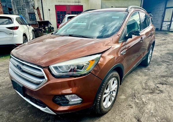 Ford Escape cena 48900 przebieg: 98049, rok produkcji 2017 z Opoczno małe 67